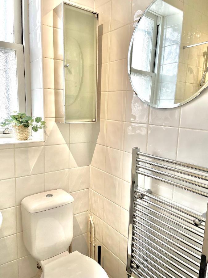 Archway Station Big Bedroom Flat Londen Buitenkant foto