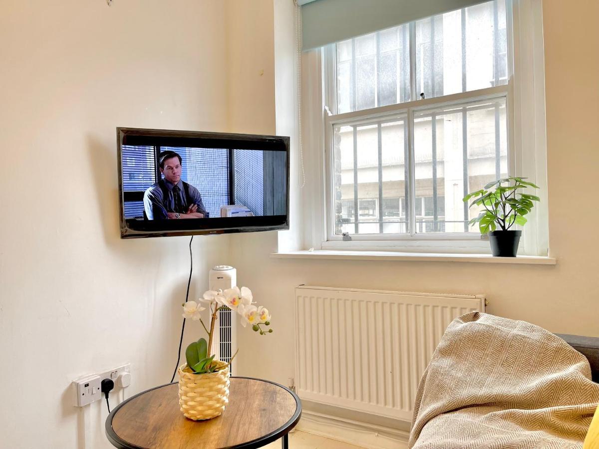 Archway Station Big Bedroom Flat Londen Buitenkant foto