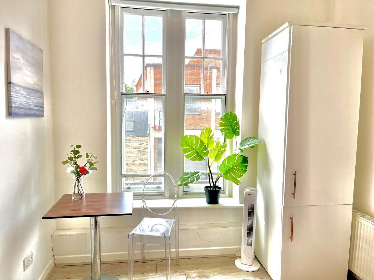 Archway Station Big Bedroom Flat Londen Buitenkant foto